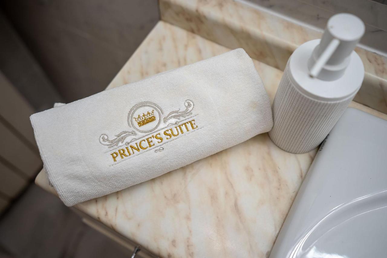 Prince'S Suite - Budget Rooms & Apt Piazza Del Popolo Rom Exteriör bild