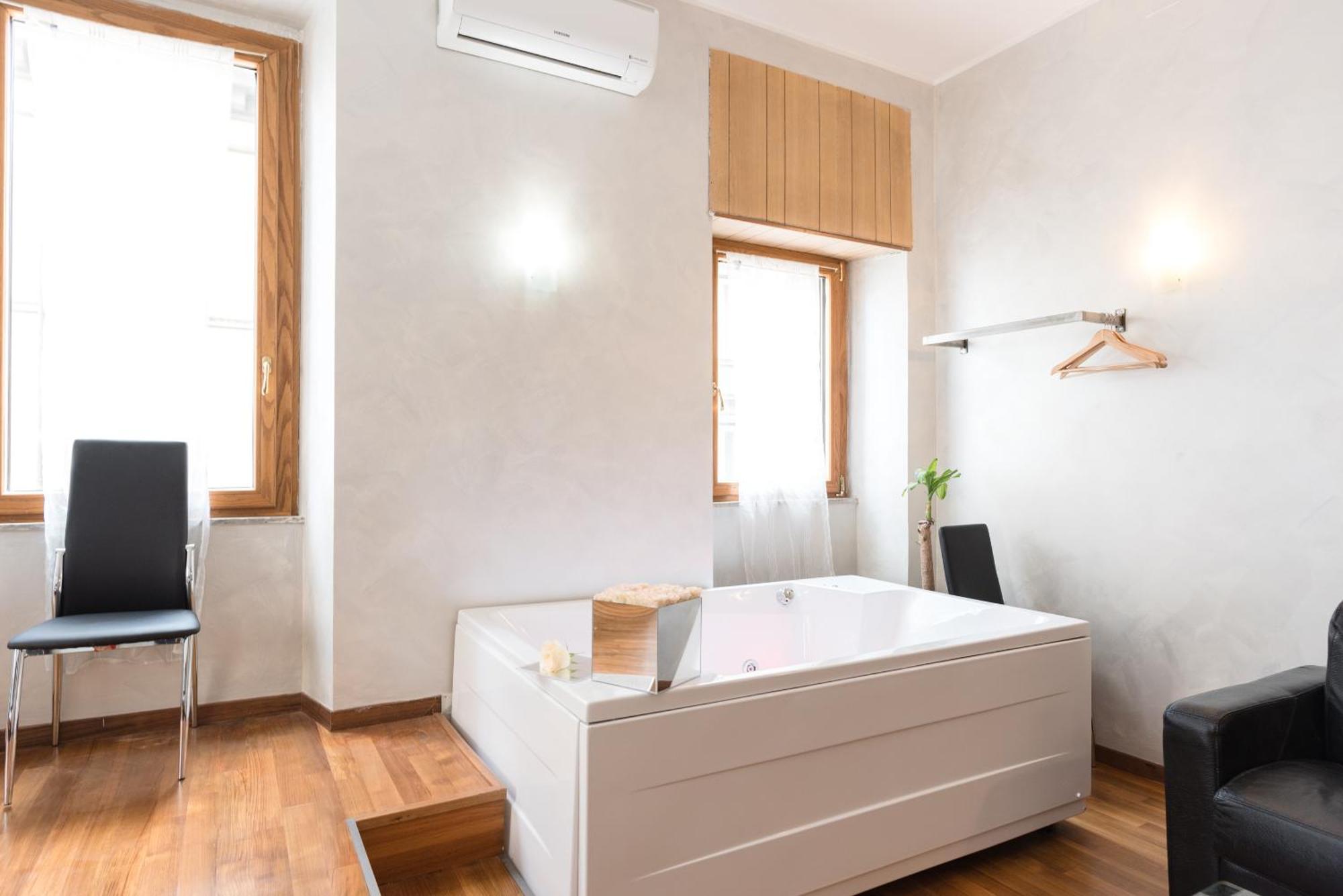 Prince'S Suite - Budget Rooms & Apt Piazza Del Popolo Rom Exteriör bild