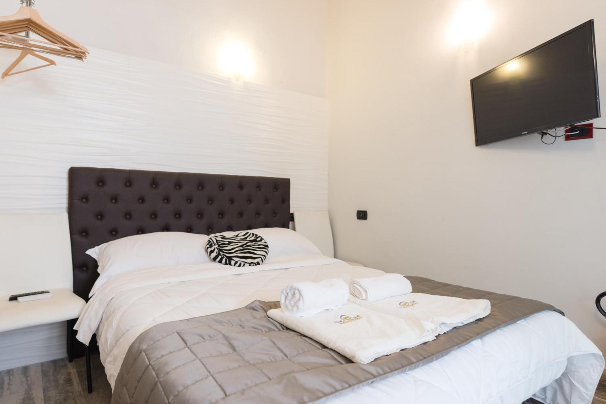 Prince'S Suite - Budget Rooms & Apt Piazza Del Popolo Rom Exteriör bild